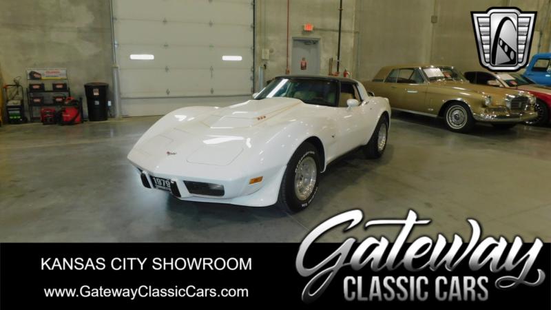 1979 White Chevy Corvette T-Top