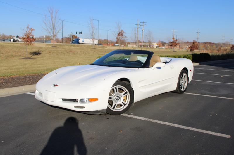 1998 White Chevy Corvette Convertible