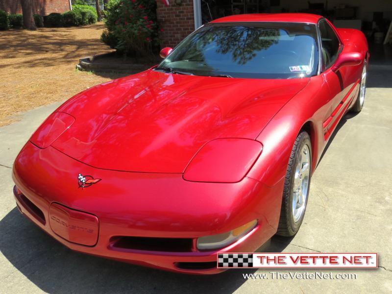 Magnetic Red Met. 2001 Corvette Coupe id:89722