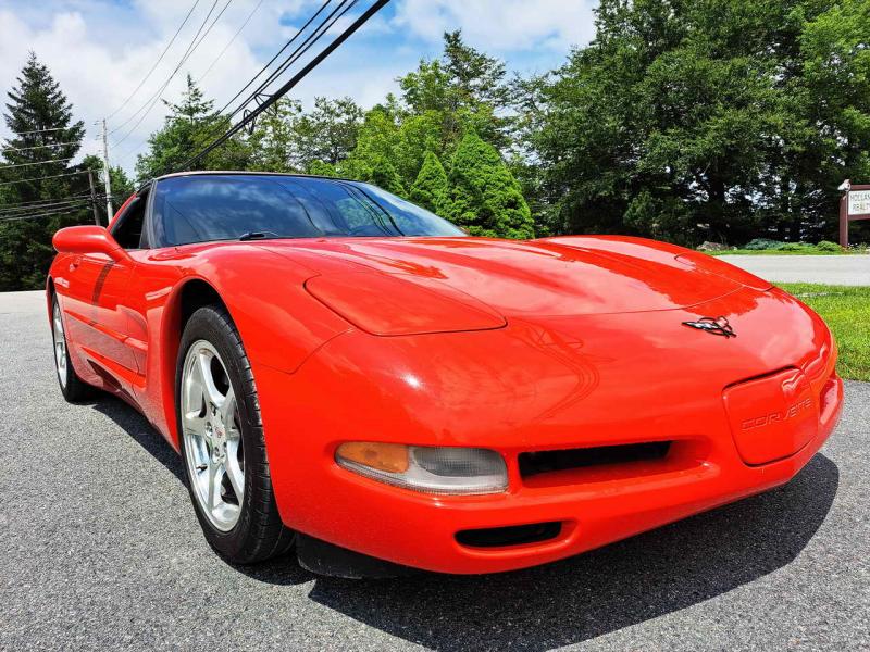 Torch Red 2001 Corvette Coupe id:91498