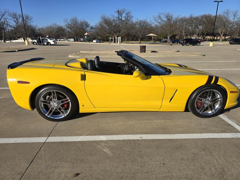 2007 Chevy Corvette Convertible Photo