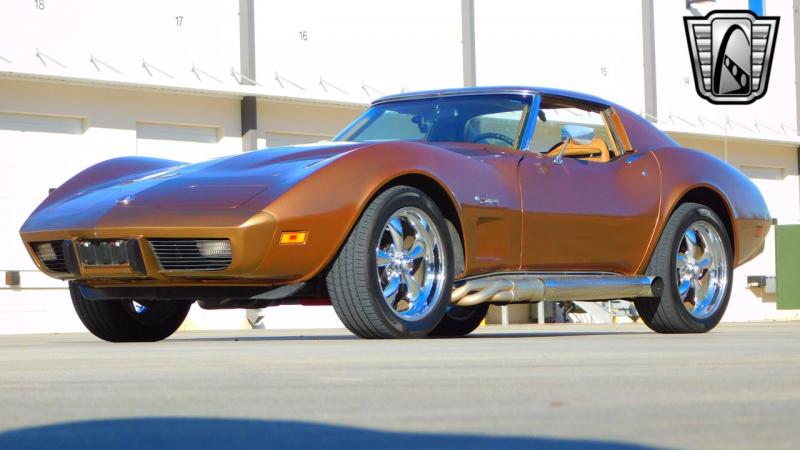1975 Bronze Chevy Corvette Coupe