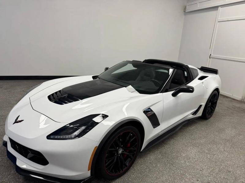 2017 Artic White Chevy Corvette Coupe