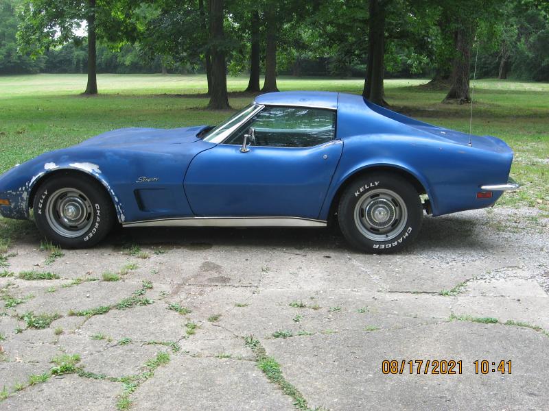 1973 blue Chevy Corvette T-Top