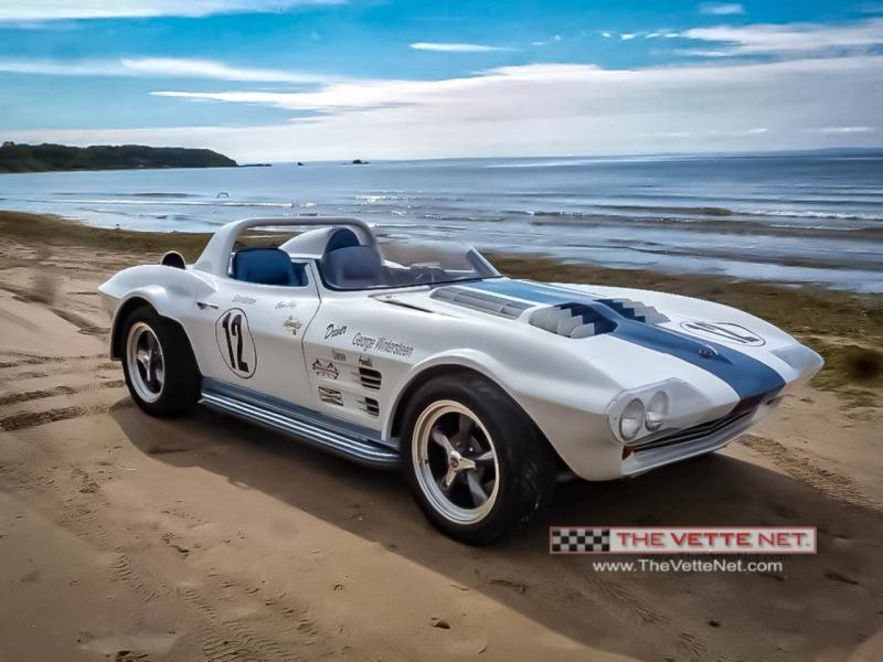 1964 White/Blue Stripe Chevy Corvette Convertible