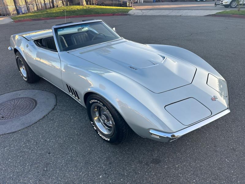 1968 Silverstone Silver Corvette L36 Con