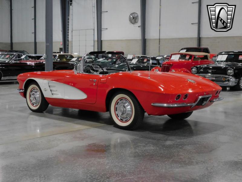1961  RED Chevy Corvette Convertible
