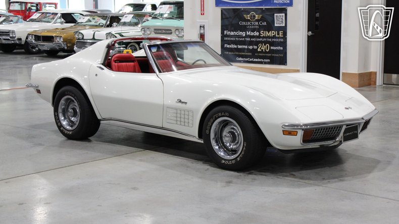1972 White Chevy Corvette T-Top 1972 White Chevy Corvette T-Top