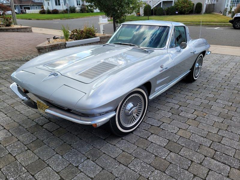 1963 Sebring Silver Chevy Corvette Coupe