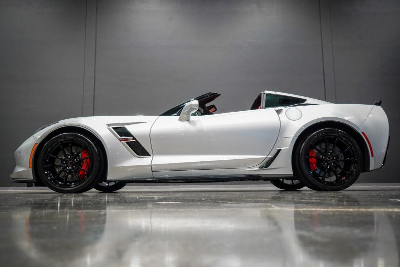 2019 BLADE SILVER Chevy Corvette Coupe