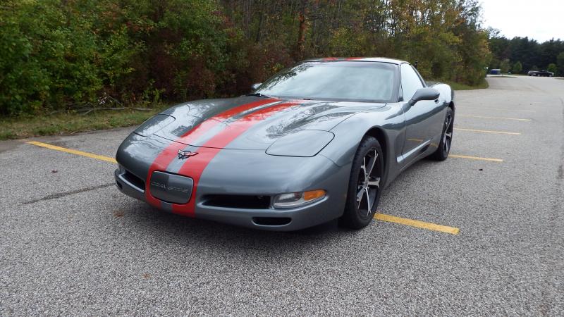 Corvette Coupe with Slight Mods