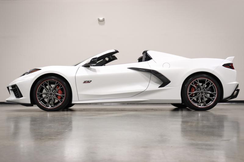 2023 WHITE PEARL Chevy Corvette Convertible