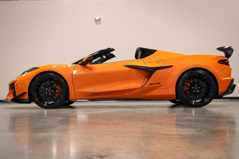 2024 AMPLIFY ORANGE Chevy Corvette Convertible