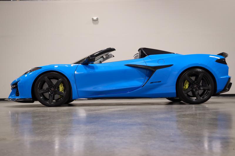 2023 RAPID BLUE Chevy Corvette Convertible