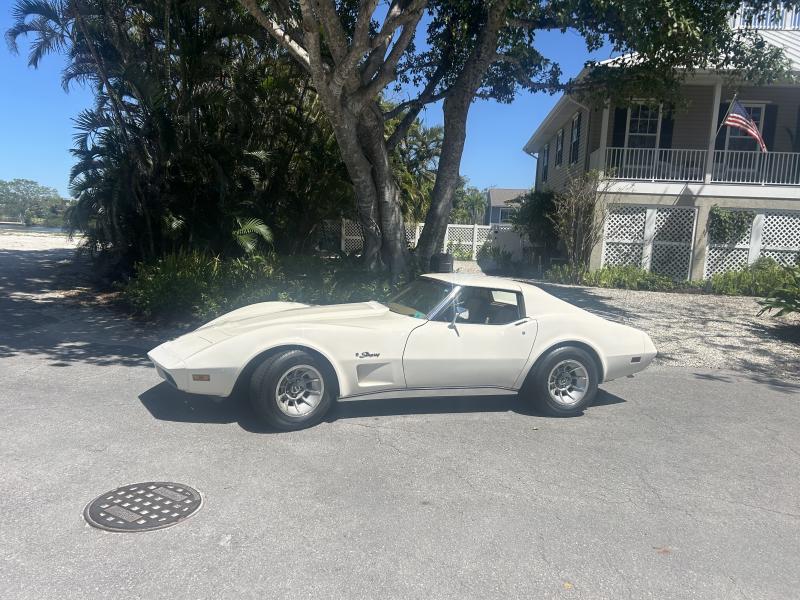 1974 Off white Chevy Corvette T-Top