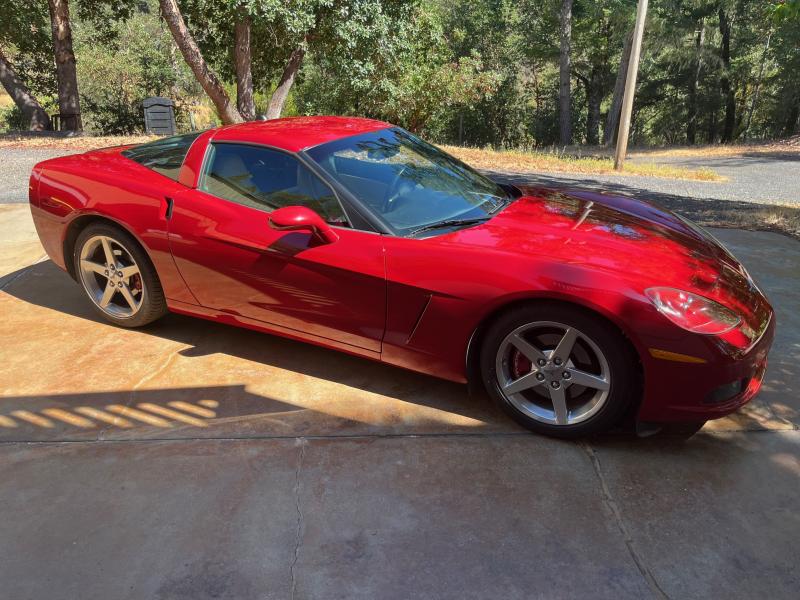 2005 Precision Red Chevy Corvette Coupe