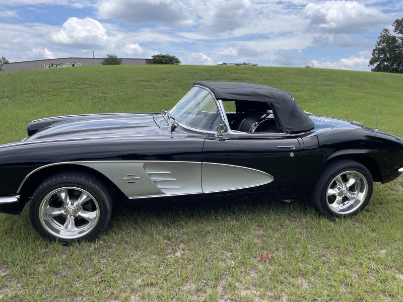 1961 Black/Silver Chevy Corvette Convertible