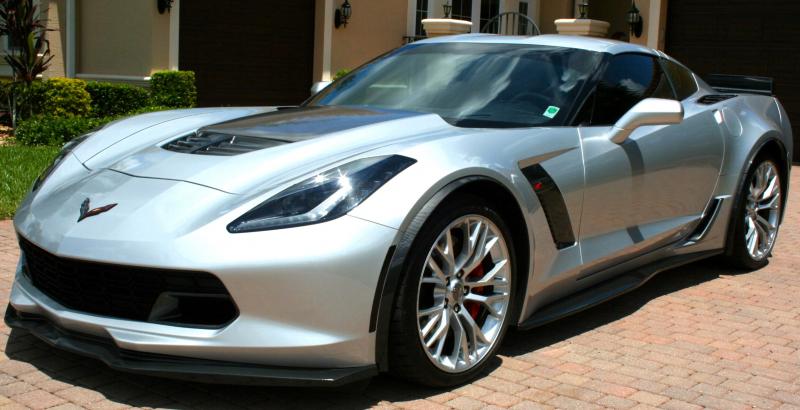 2019 Blade SilverMetallic Chevy Corvette Coupe