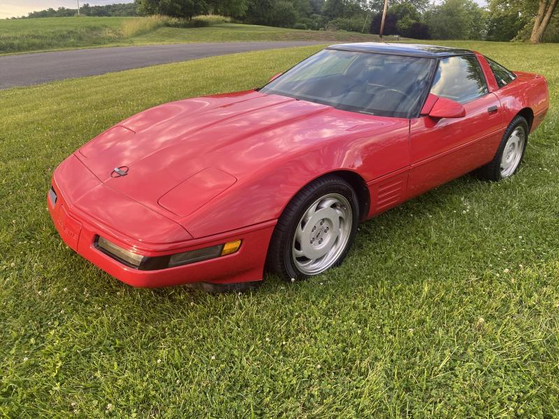 1992 Red Chevy Corvette Coupe